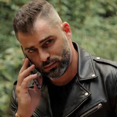 Peter - Freelance Singer