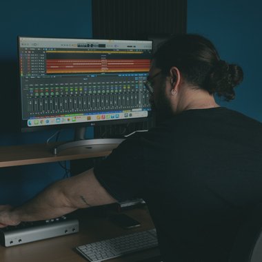 Giuseppe L. - Freelance Mastering Engineer