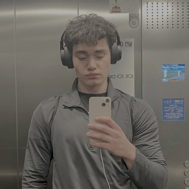 marek m. - Freelance Videographer