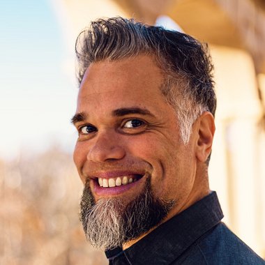 Fernando S. - Freelance Motion Graphic Designer