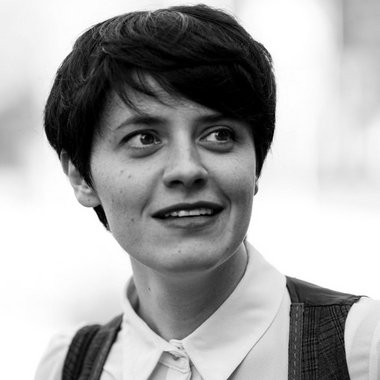 Roberta B. - Freelance Screenwriter