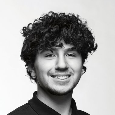 Jamie G. - Freelance Designer