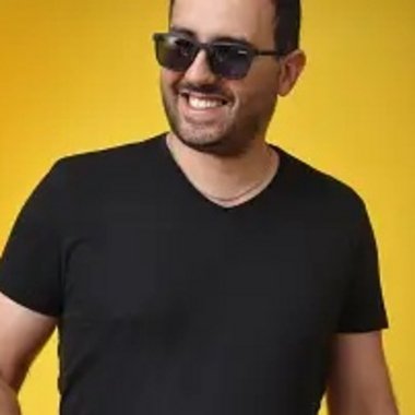 Vahid N. - Freelance Videographer