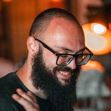 ELBAY I. - Freelance Creative Producer