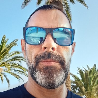 David F. - Freelance Web Developer