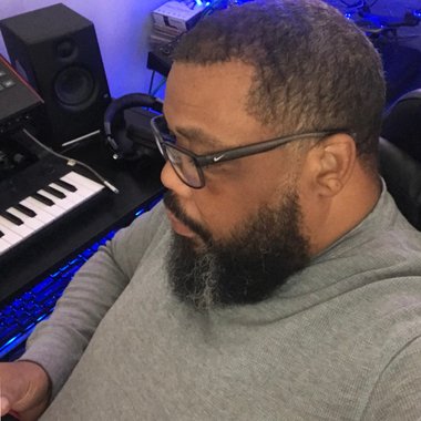 Rondlay - Freelance Music Producer