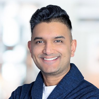 Prakash K. - Freelance Presentation Designer