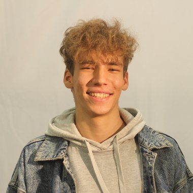 Bereczky G. - Freelance Cinematographer