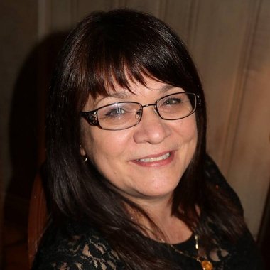 Yvonne P. - Freelance Image Editor