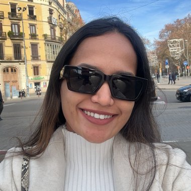 Pooja R. - Freelance Social Media Manager