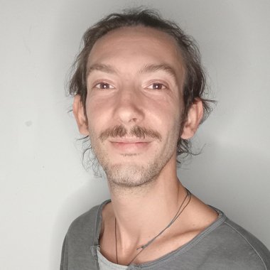 Tiziano L. - Freelance Designer
