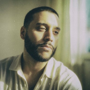 REDA I. - Freelance Graphic Designer