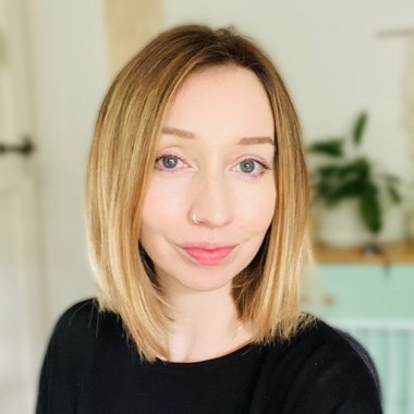 Fiona - Freelance Motion Graphic Designer