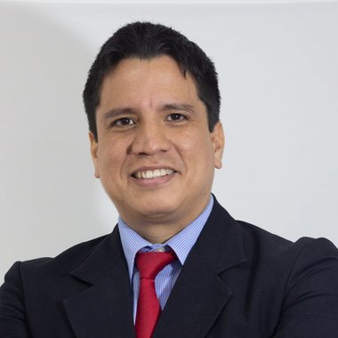 Carlos R. - Freelance Web Designer