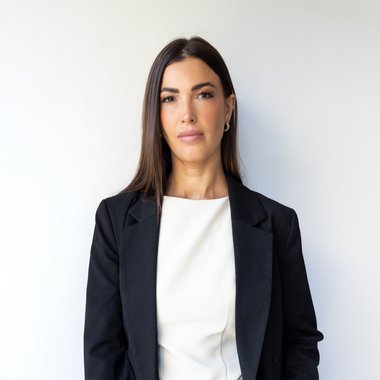 Leona S. - Freelance Social Media Manager