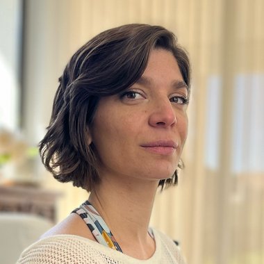 Valeria G. - Freelance Stylist