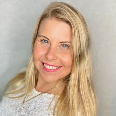 Laura V. - Freelance Social Media Freelancer