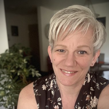 Theressa M. - Freelance Product Designer