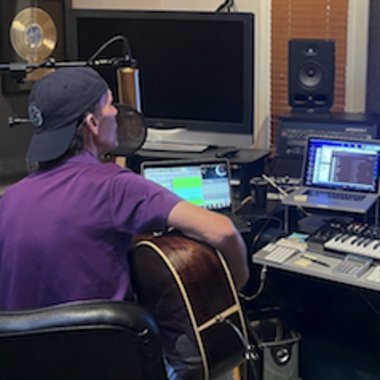 Mark K. - Freelance Artist