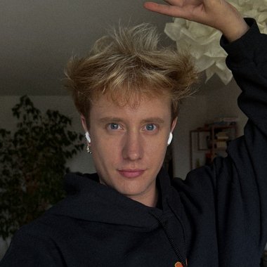 Sebastian - Freelance Costume Designer