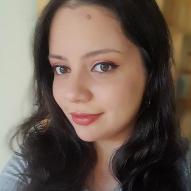 María G. - Freelance Banner Ad Designer