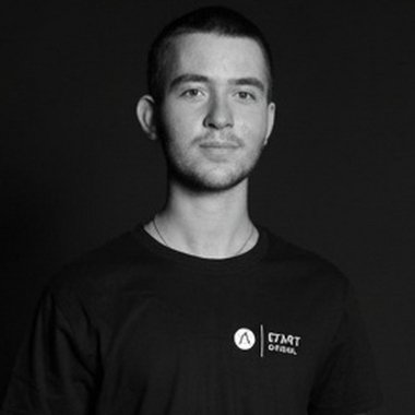 Victor V. - Freelance App Developer