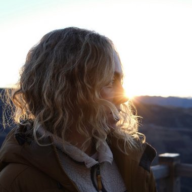 EnyaGrace - Freelance Graphic Designer