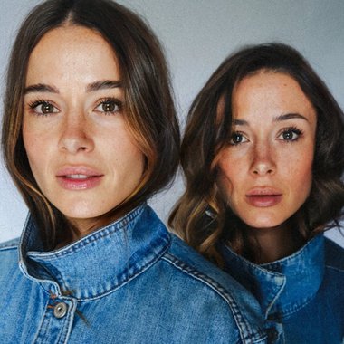 Twins S. - Freelance Social Media Freelancer