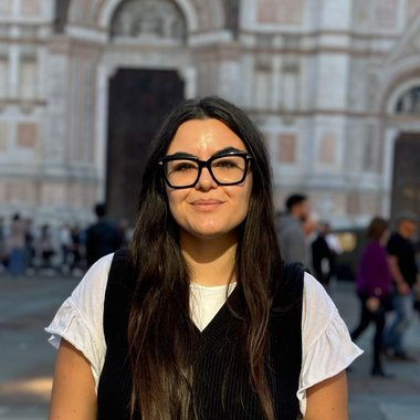 Simona R. - Freelance Product Designer