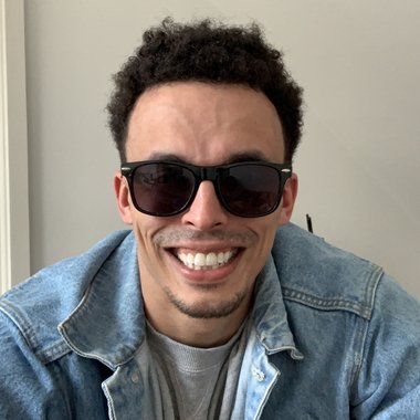 Jesse H. - Freelance Social Media Manager