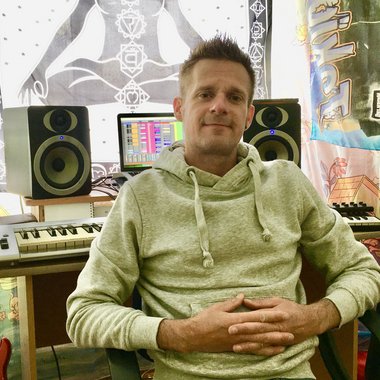 Alexander (. - Freelance Music Composer