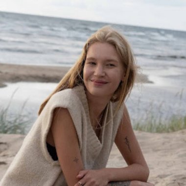 Eliise R. - Freelance Social Media Freelancer