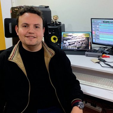 Hugo M. - Freelance Recording Studio