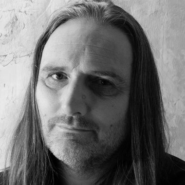 IanSS - Freelance Graphic Designer