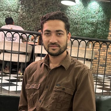 Owais K. - Freelance Graphic Designer