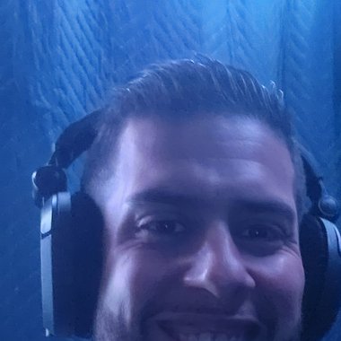 Oscar I. - Freelance Voiceover Artist