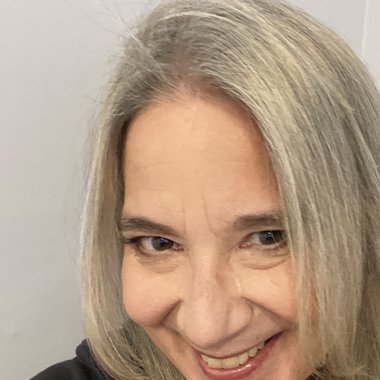 Leslie M. - Freelance Story Producer