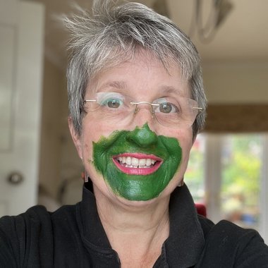 Janine B. - Freelance Videographer