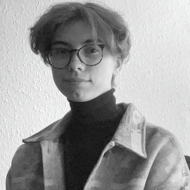Malgorzata M. - Freelance Artworker