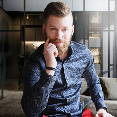 THOMAS N. - Freelance Social Media Manager