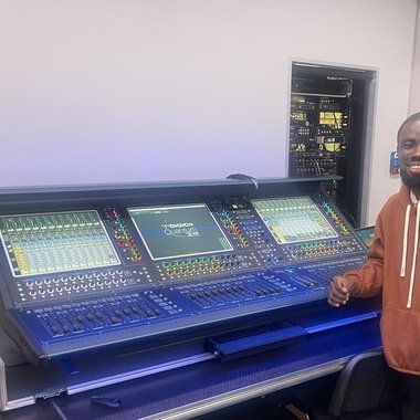 Newton D. - Freelance Mixing Engineer