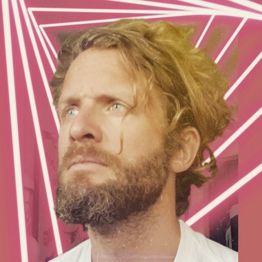 Thomas E. - Freelance Videographer