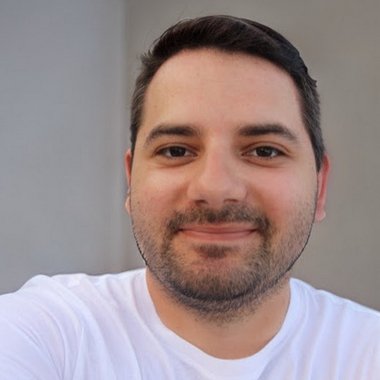 Jasmin N. - Freelance App Developer