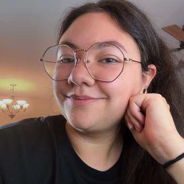 Ella - Freelance Assistant Editor