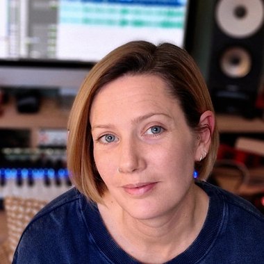 Rhiannon G. - Freelance Audio Engineer