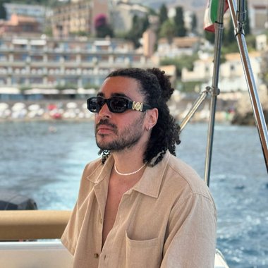 Ayadi E. - Freelance Graphic Designer