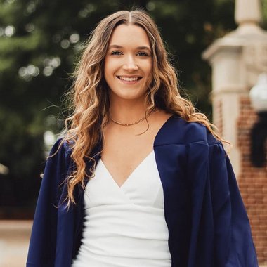 abbykandrach - Freelance Graphic Designer