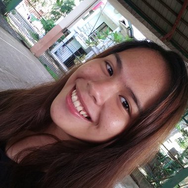 wwwwwww - Freelance Graphic Designer