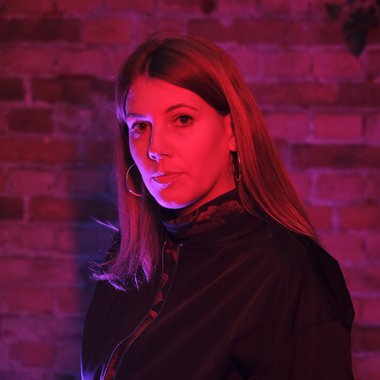 Izabella A. - Freelance Line Producer