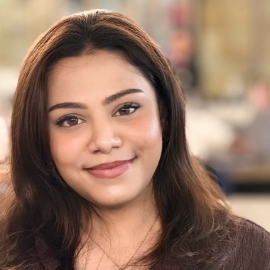 Jinsha F. - Freelance Designer